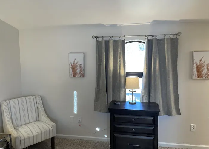 Apartment The On Overland