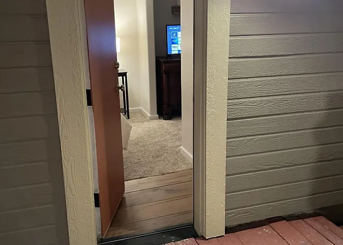 The On Overland Apartment Prescott